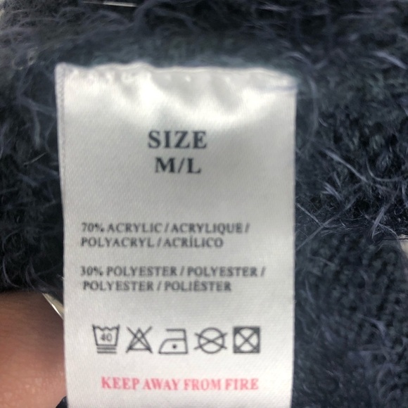 LF qed London blue fuzzy lace sweater - Picture 8 of 9